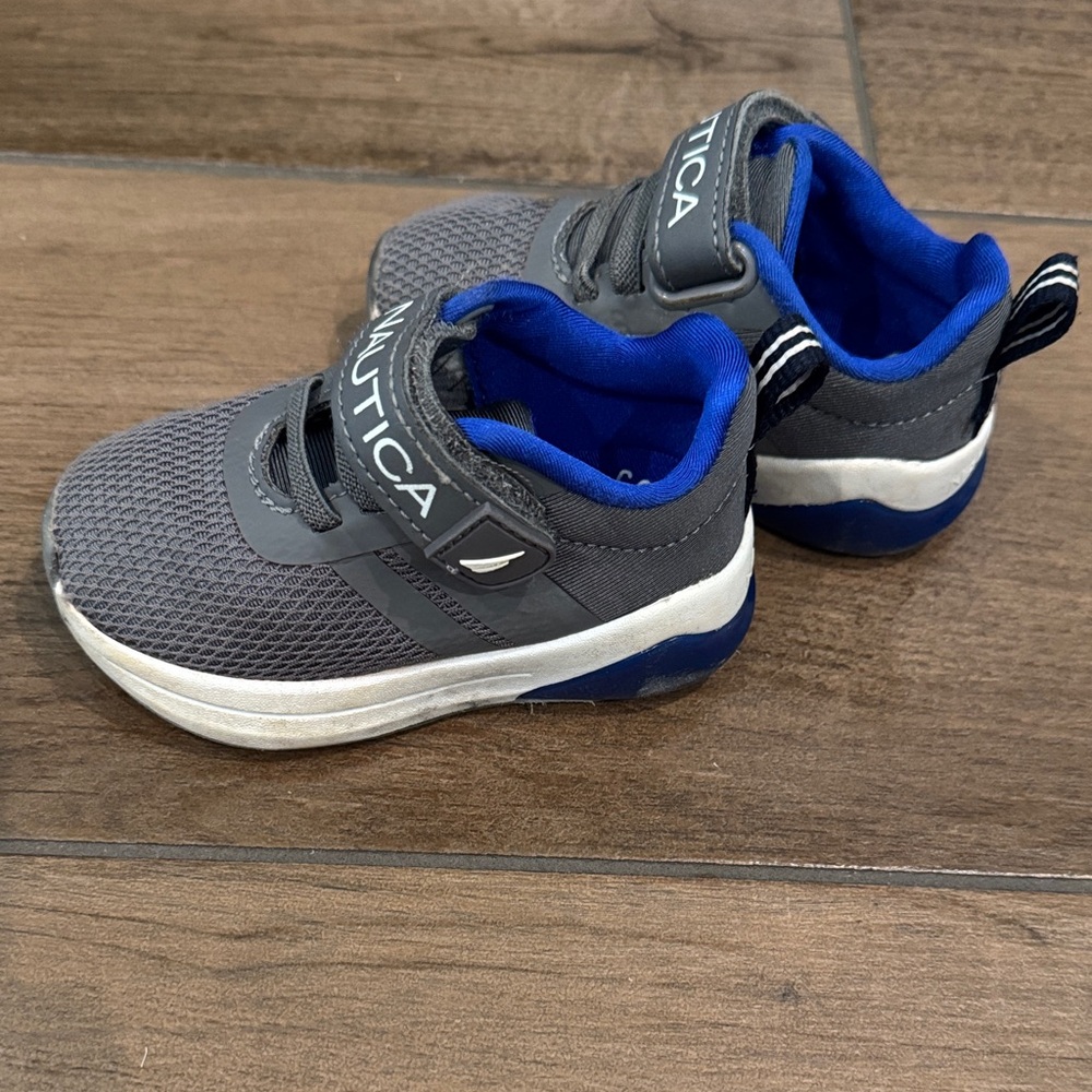 Nautica Kids' Charcoal and Royal Blue Sneakers light up bottoms